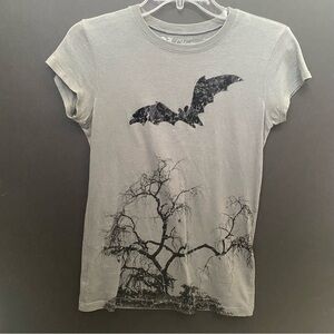 L.O.L. Vintage LOL Vintage Women’s Halloween T-Shirt w/ Bat Spooky